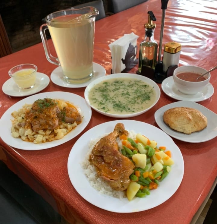 Menú completo servido